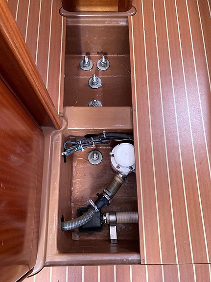 Bavaria 36AC - To kabiner, baugpropell, godt utstyrt 21 of 30
