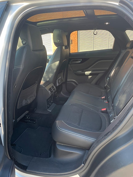 Jaguar F-PACE 19 of 28