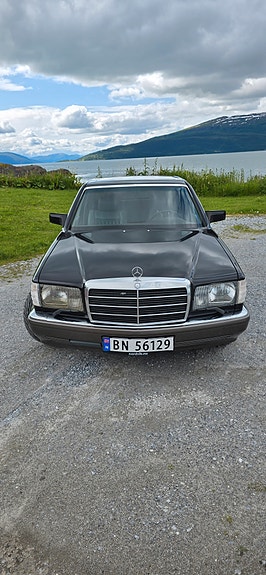 Mercedes-Benz 560 SEL 5 of 28