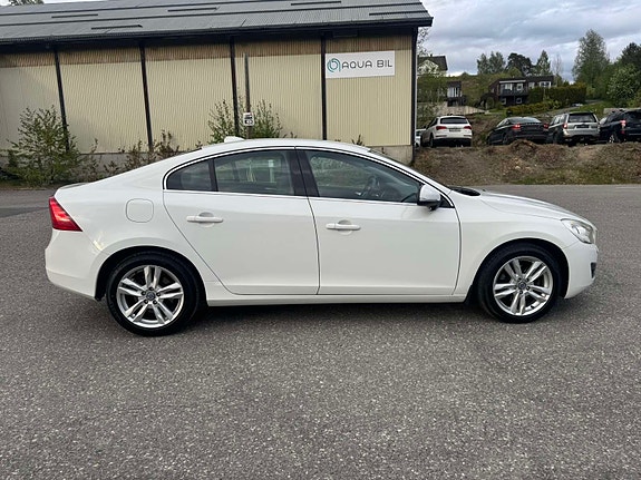 Volvo S60 5 of 5