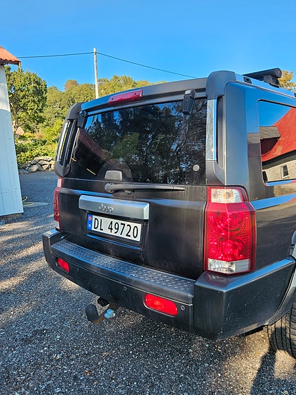 Jeep Commander 7 of 30