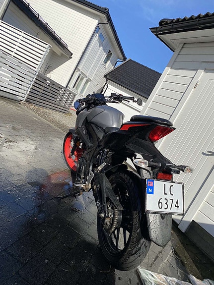 Suzuki GSX-S 125 4 of 5