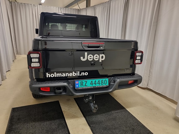 Jeep Gladiator 29 of 30