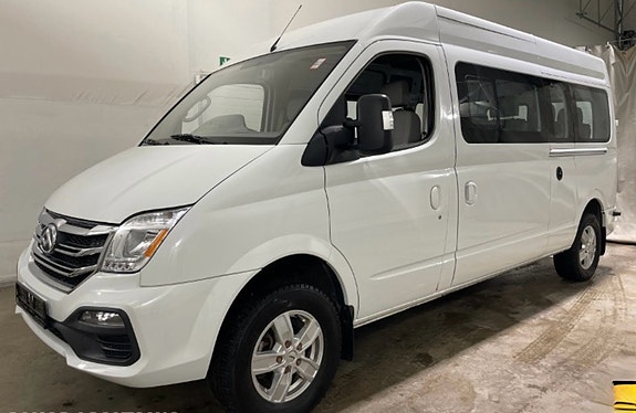 Maxus ev80 2 of 20