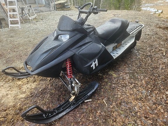 Ski-doo Summit 550f 5 of 5