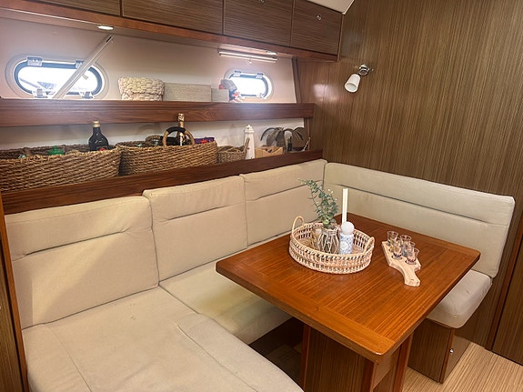 Bavaria 38 sport 8 of 30