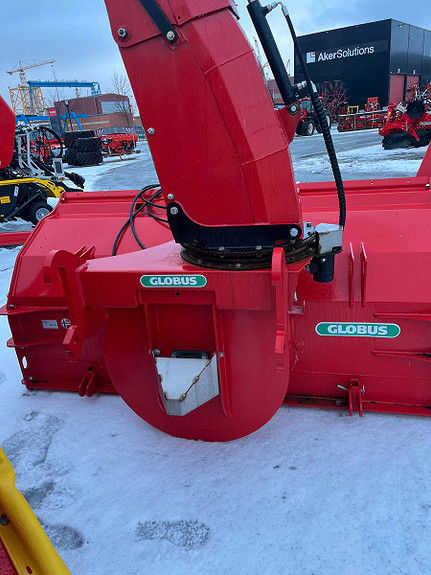 Globus GTF 255 med hyd. kantvinge