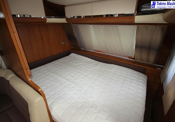 Adria Adora 563 pt 15 of 26