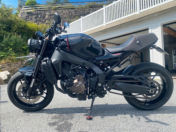 Yamaha XSR 900 3 of 5