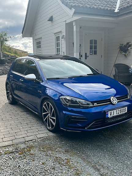 Volkswagen Golf VII 5 of 5