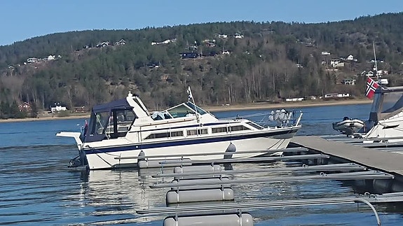 Fairline Phantom 32 2 of 5