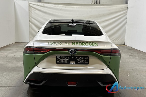 Toyota Mirai 5 of 15