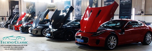 Jaguar F-TYPE 2 of 24