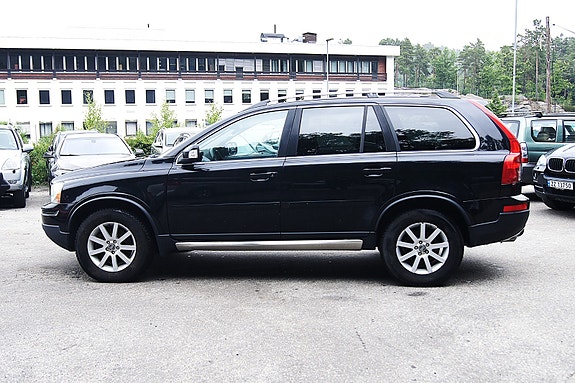 Volvo XC90 6 of 13