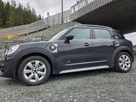 MINI Countryman Cooper SE 19 of 30