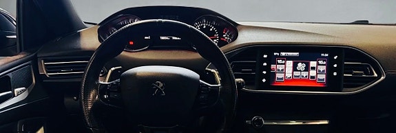 Peugeot 308 16 of 28
