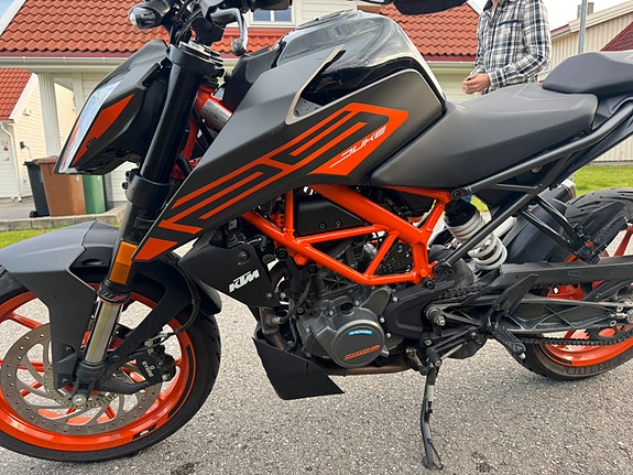KTM 125 Duke 8 of 30