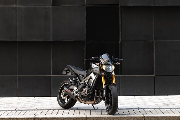 Yamaha MT-09 3 of 13