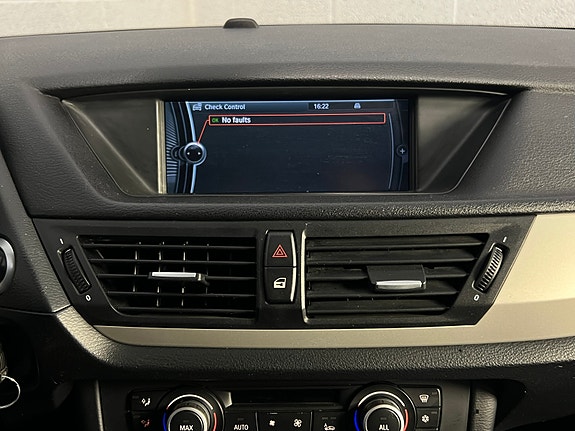 BMW X1 25 of 28