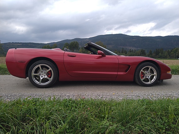 Chevrolet Corvette 6 of 13
