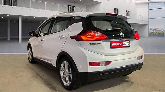 Opel Ampera 4 of 5