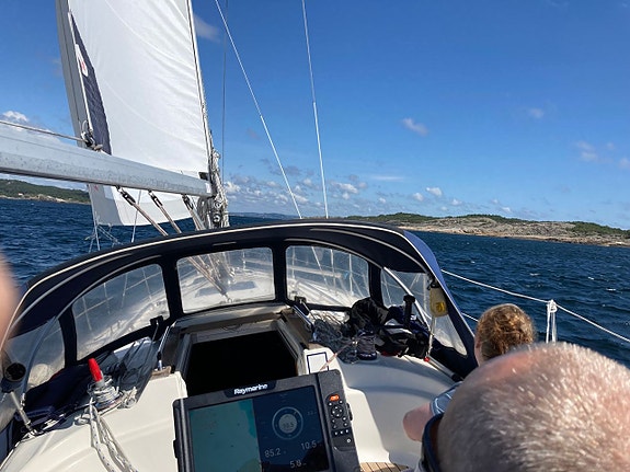 Bavaria 36AC - To kabiner, baugpropell, godt utstyrt 30 of 30