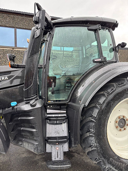 Valtra T174 Direct, Fronthydraulikk og pto, vinterpakke 2017, kr 859 000,-