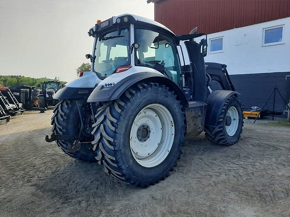 Valtra T234Dst Twin trac,fronthyd,laster 2018, kr 949 000,-