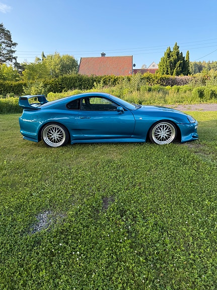 Toyota Supra 5 of 19