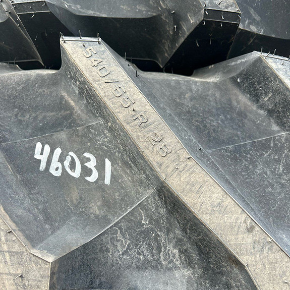 Trelleborg Tm 800 650/65-38      540/65-28