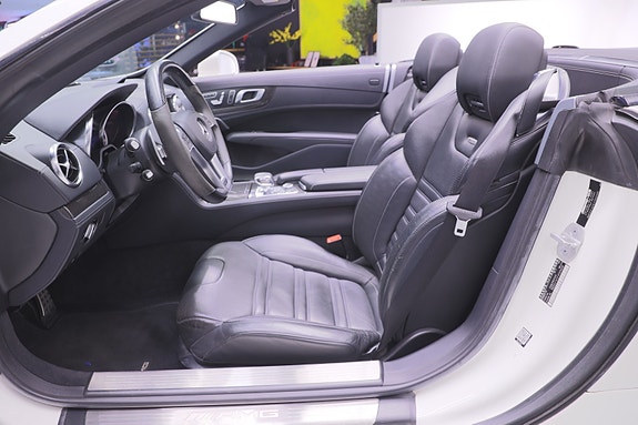 Mercedes-Benz SL63 6 of 29