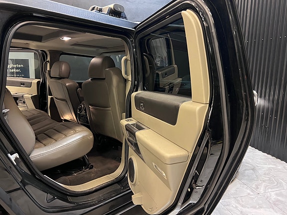 Hummer H2 20 of 30