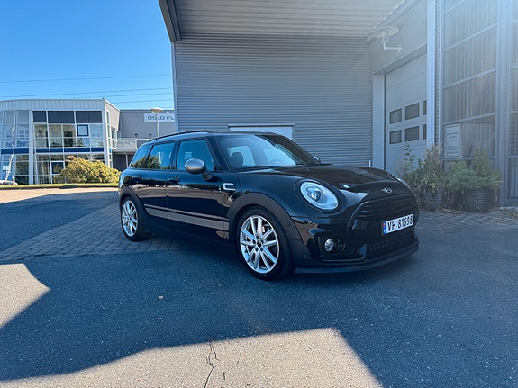 MINI Clubman Cooper D 2 of 23