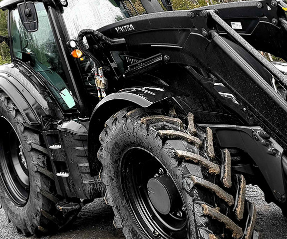 Valtra T235DSt 2023, kr 1 900 000,-