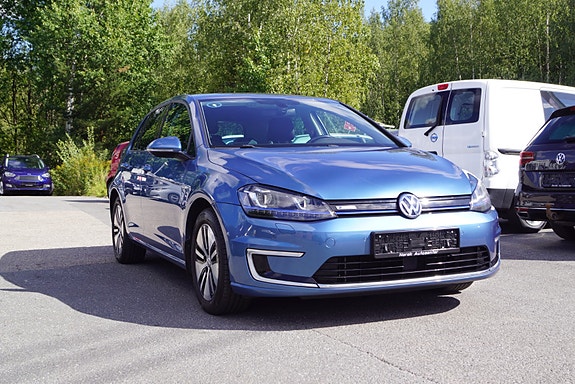 Volkswagen e-Golf VII 3 of 30