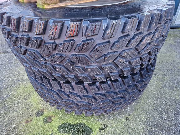Andre / ikke oppgitt Nokia Hakkapelita TRI 540/80R38 og 400/80R28, kr 85 000,-