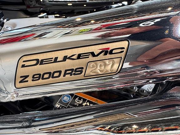 Kawasaki Z 900 RS 13 of 14