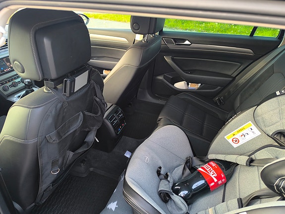 Volkswagen Passat Alltrack 16 of 30