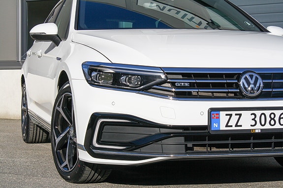 Volkswagen Passat 6 of 28