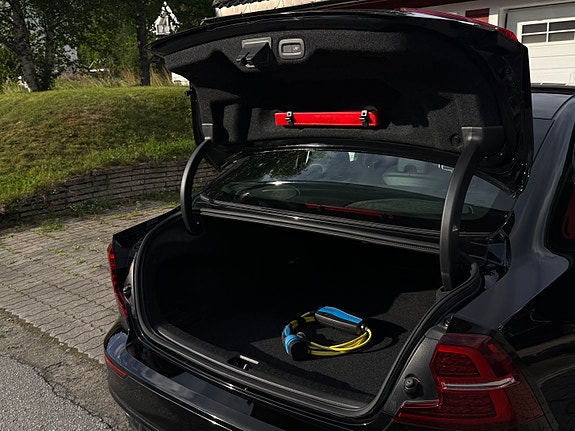 Volvo S60 14 of 30