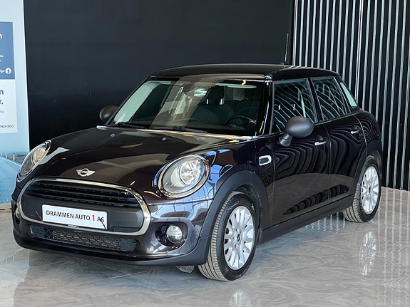 MINI One 4 of 5