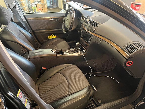 Mercedes-Benz E-Klasse 11 of 13