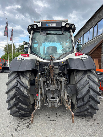 Valtra N154 Versu, vinterpakke, laster lite timer! 2017, kr 849 000,-