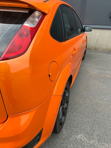 Ford Focus 4 of 5