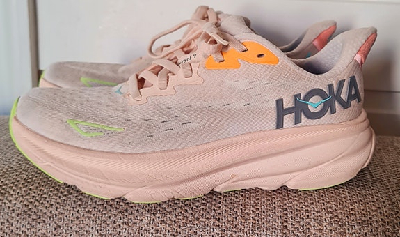 Hoka Sportsklær og sko (side 5) FINN Torget