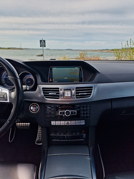 Mercedes-Benz E220 22 of 30