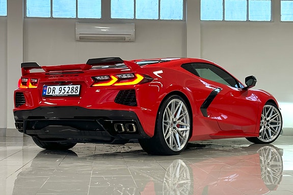 Chevrolet Corvette 4 of 30