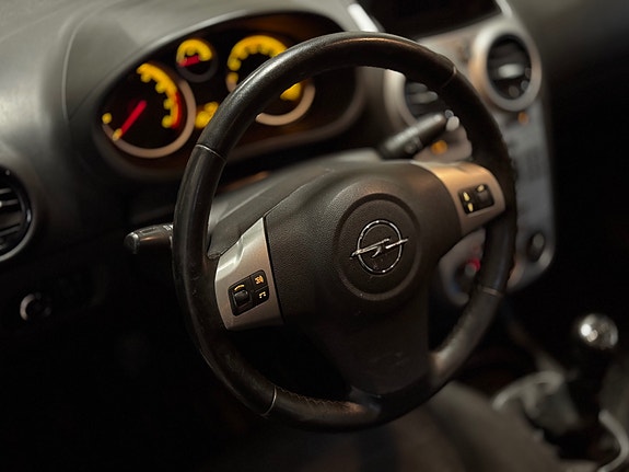 Opel Corsa 9 of 14