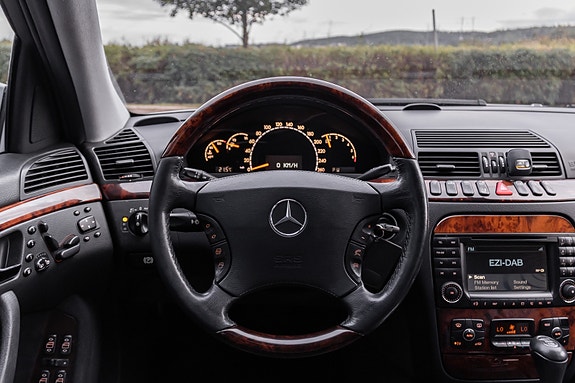 Mercedes-Benz S500 20 of 30