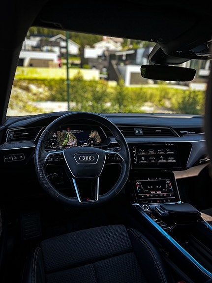 Audi e-tron 21 of 30